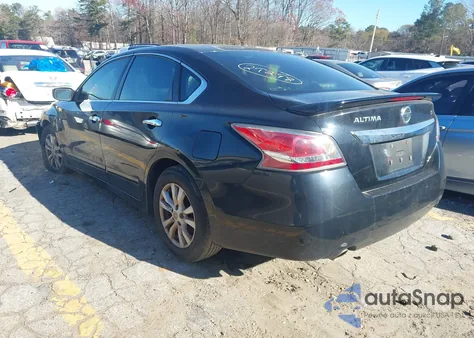 2014 Nissan Altima 2.5 S z USA, uszkodzony, nr VIN 1N4AL3AP4EN251905
